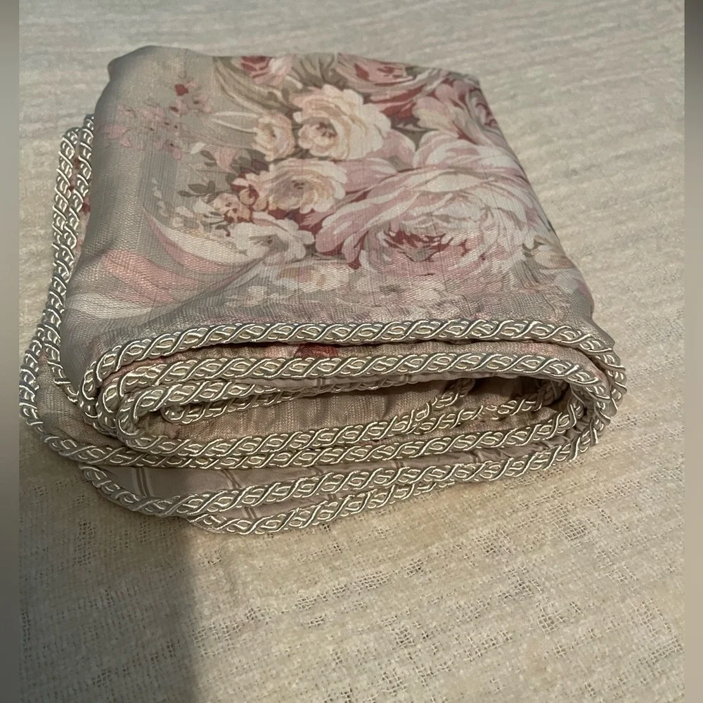 2~Eleanor Royal Court Home Floral Pillow Shams Beige Decorative Set Beige Tones